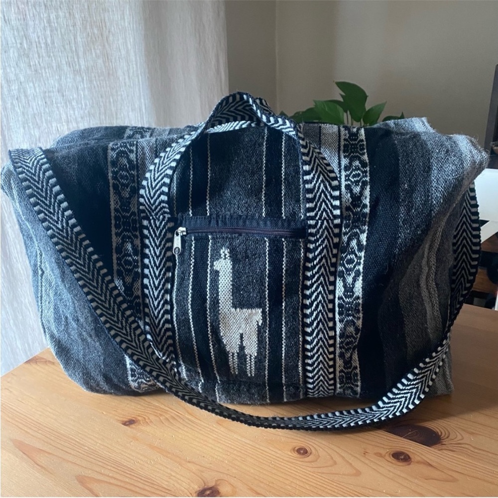 Peruvian Alpaca Artisan Padded Duffle in black and gray